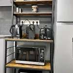 Apartment Stn Kocherwald - Mit 4 Schlafzimmer, 8 Big Beds, Parkplatz&balkon, Highspeed Wlan, Netflix Premium, Zentral Zu Audi&schwarz Gruppe Bad Friedrichshall