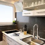 Stn Kocherwald - Mit 4 Schlafzimmer, 8 Big Beds, Parkplatz&balkon, Highspeed Wlan, Netflix Premium, Zentral Zu Audi&schwarz Gruppe Apartment Bad Friedrichshall