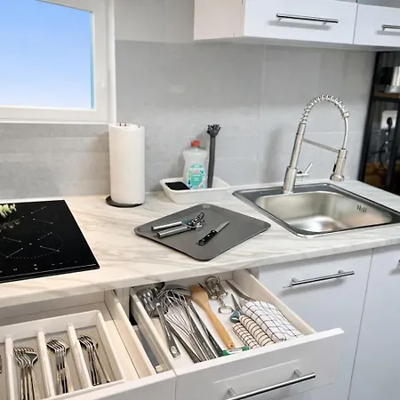 Διαμέρισμα Stn Kocherwald - Mit 4 Schlafzimmer, 8 Big Beds, Parkplatz & Balkon, Highspeed Wlan, Netflix Premium, Zentral Zu Audi & Schwarz Gruppe *