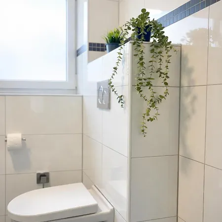 Stn Kocherwald - Mit 4 Schlafzimmer, 8 Big Beds, Parkplatz & Balkon, Highspeed Wlan, Netflix Premium, Zentral Zu Audi & Schwarz Gruppe