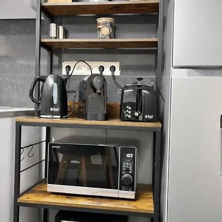 Appartamento Stn Kocherwald - Mit 4 Schlafzimmer, 8 Big Beds, Parkplatz & Balkon, Highspeed Wlan, Netflix Premium, Zentral Zu Audi & Schwarz Gruppe Bad Friedrichshall