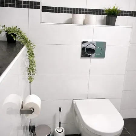 Stn Kocherwald - Mit 4 Schlafzimmer, 8 Big Beds, Parkplatz & Balkon, Highspeed Wlan, Netflix Premium, Zentral Zu Audi & Schwarz Gruppe Διαμέρισμα Bad Friedrichshall